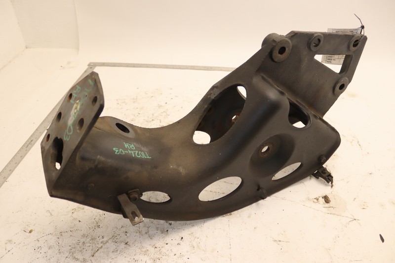 2017-2024 INTERNATIONAL LT625 RIGHT PASSENGER FRAME HORN MOUNT 3843482C4 OEM