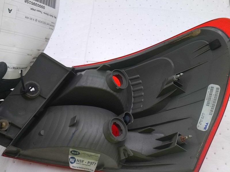 2012 Nissan Rogue Left Tail Light Assembly Black OEM 389598 Used 170K Miles