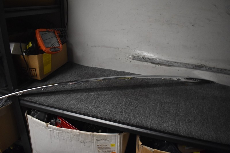 2016-2019 MERCEDES BENZ GLE 63 AMG BASE UPPER MOLDING FACTORY OEM