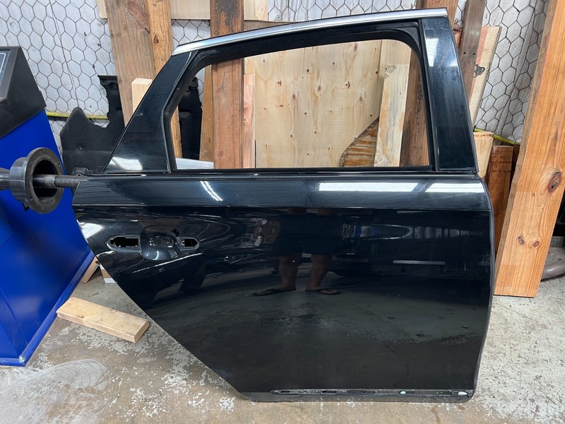 13-19 Cadillac XTS REAR RIGHT DOOR SHELL Black GBA OEM