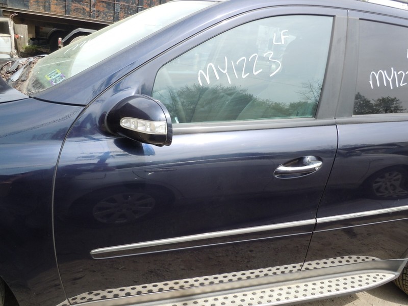 06-11 Mercedes Benz ML350 ML500 ML320 Front Left Driver Door Blue C359 OEM GL450