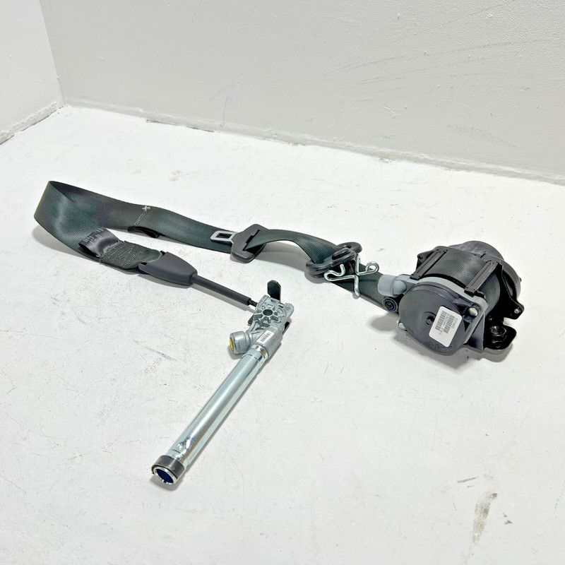 2013-2018 FORD FOCUS FRONT RIGHT PASSENGER SIDE SEAT BELT SEATBELT RETRACTOR OEM