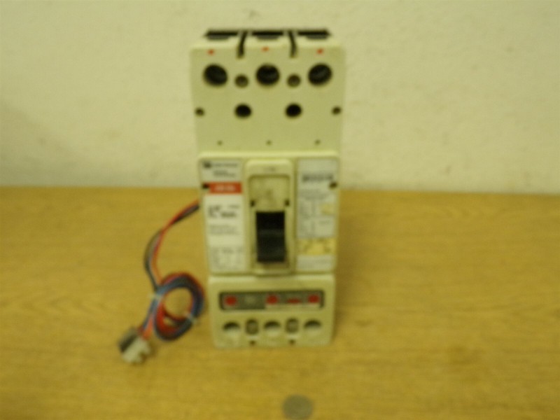 Cutler Hammer JBD3175W 1481D87017 175A 3-Pole Circuit breaker *FREE SHIPPING*