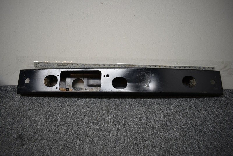 2014-2017 LAND ROVER VOGUE FRONT REINFORCEMENT BAR FACTORY OEM