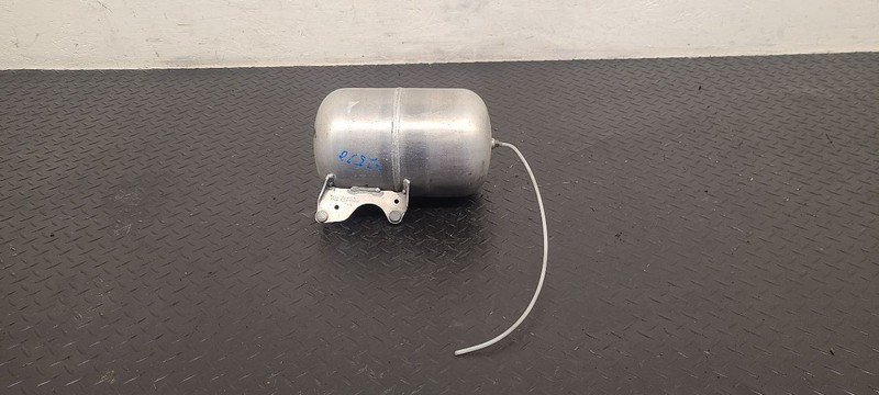 07-13 Mercedes-Benz S-Class Pressure Accumulator Reservoir Tank OEM 2213200015
