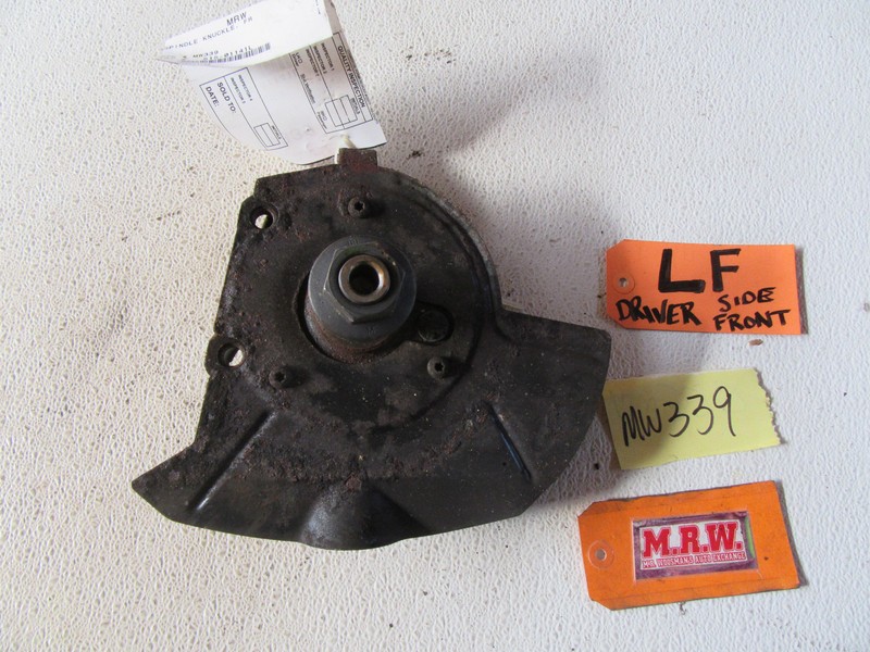 SPINDLE KNUCKLE STEERING HUB BEARING Driver SIDE FRONT LF 97- 99 CADILLAC CATERA