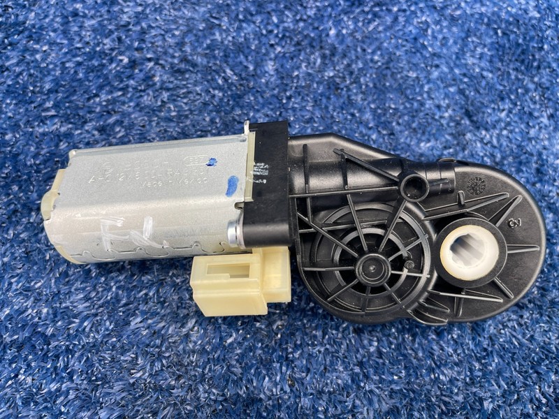 2025 2026 RAM 1500 Front Left Seat Recline Adjustment Motor OEM Bosch 6004RA3351