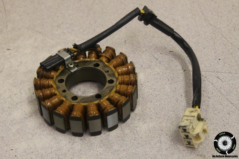 2004 Honda CBR600RR STATOR GENERATOR ALTERNATOR MAGNETO CBR 600 RR 04