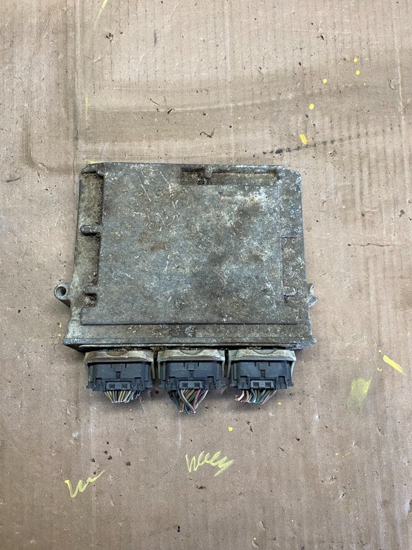 2005 Ford Crown Victoria 4.6L Engine Computer Module 5W1A-12A650-AEA D6240 DG1