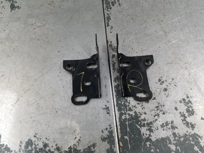 1985 Buick Grand National Fender to Core Support Saddle Brackets #5707 C4