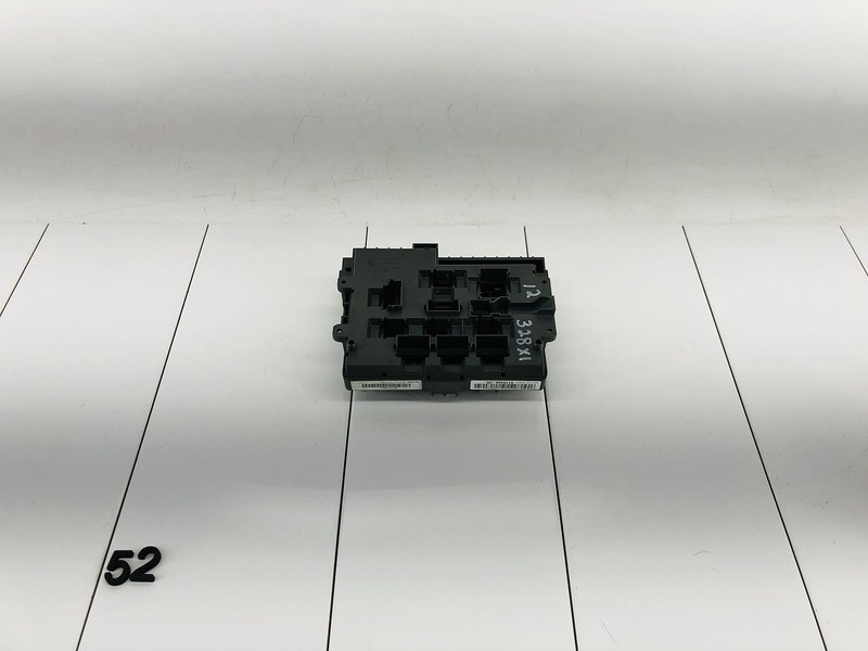09-11 BMW 328I XDRIVE E92 FRONT POWER DISTRIBUTION FUSE BOX HOLDER OEM