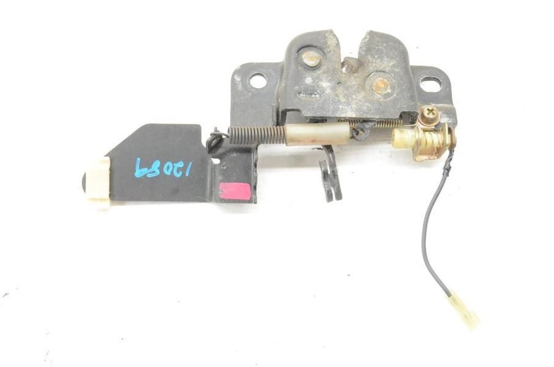 1986-1988 Toyota Supra MK3 7MGE Rear Hatch Latch Lock