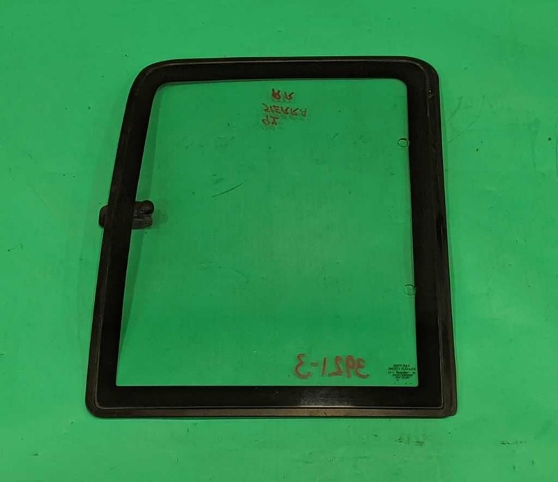 89-98 SIERRAEXT CAB PASSENGER RIGHT REAR QUARTER WINDOW GLASS OEM 3921-3