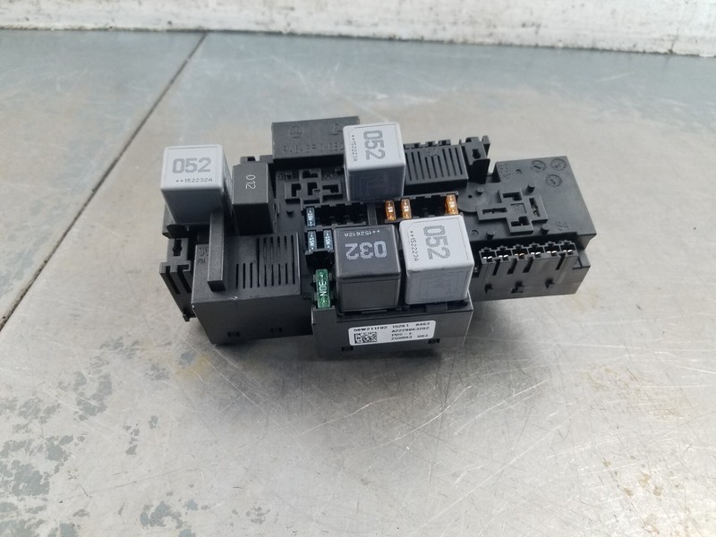 2016 Mercedes AMG C 63 S Front Fuse Panel #3768 V2