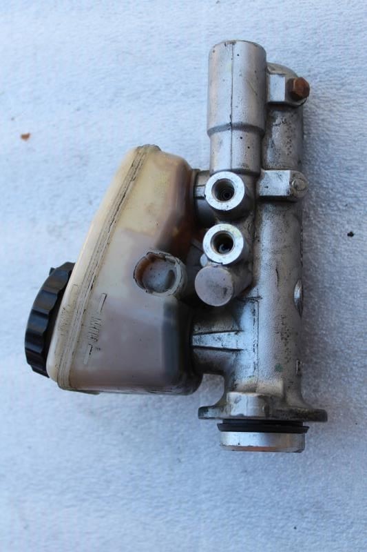1996 LEXUS SC400 BRAKE MASTER CYLINDER WITH RESERVOIR