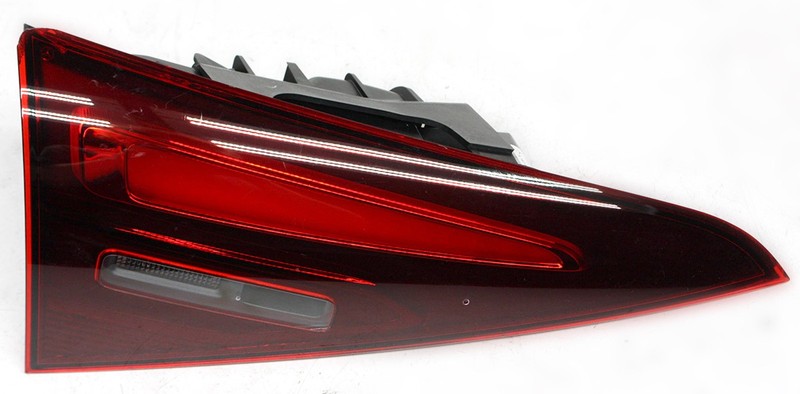 OEM Left Driver Side LED Tail Lamp For Mercedes-Benz GLE 167-906-69-10 Lens Chip