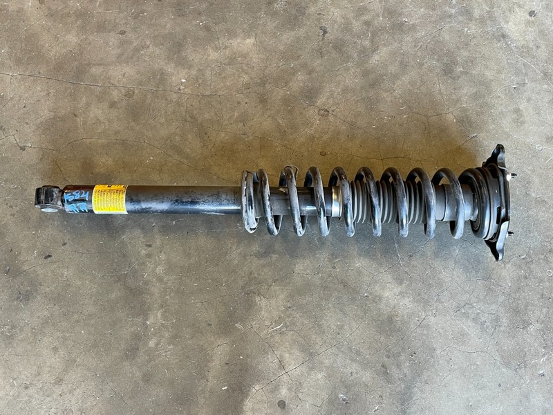 12 13 14 15 Tesla Model S Rear Right Passenger Shock Strut Absorber RWD 1584 OEM
