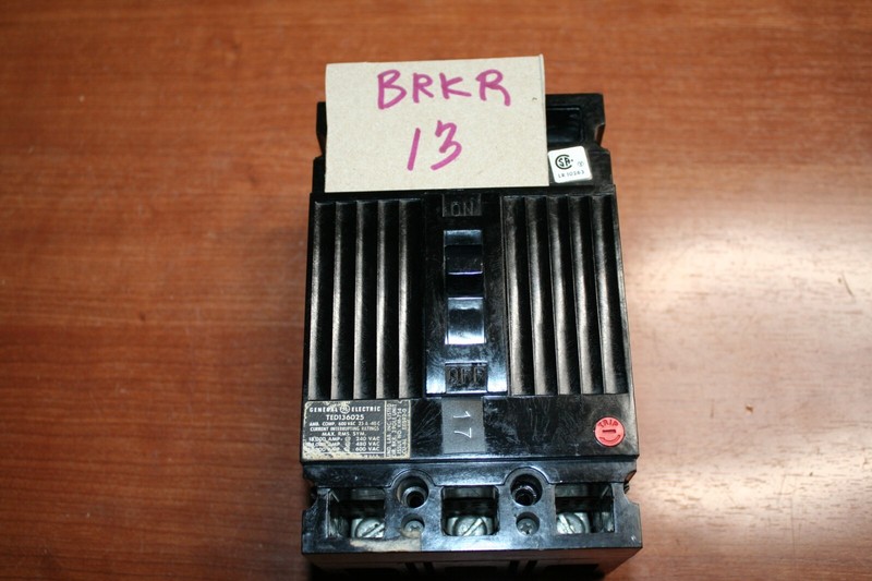 GE TED136025 3 Pole Circuit Breaker 25A Max 600V Max type TED