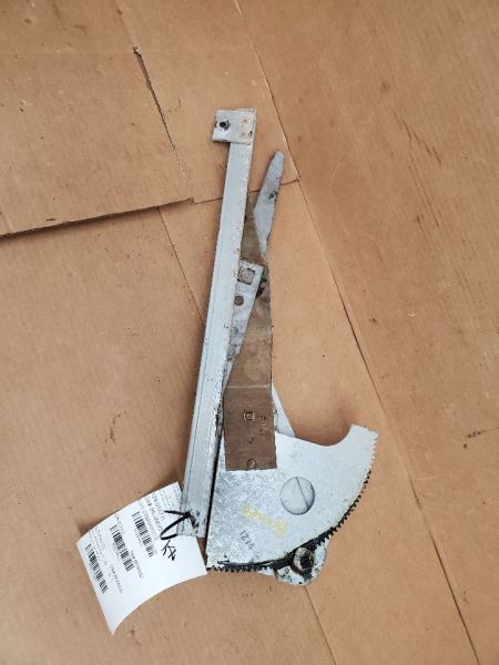 Driver Left Front Window Regulator Manual 4 Door Fits 71-76 BUICK 274327