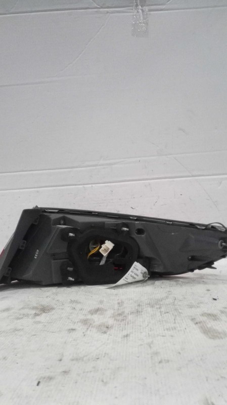 2017 Hyundai Azera Left Tail Light Assembly OEM Black 924013V410 94000 Miles