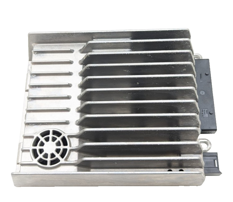 08-17 Mercedes W204 C350 Amplifier Amp Harman/Becker 2048706690