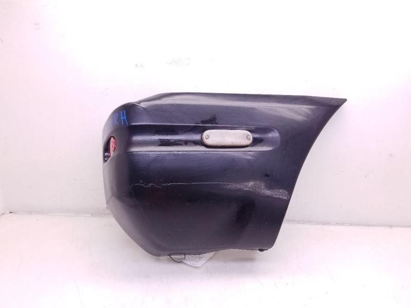 96-00 TOYOTA RAV 4 REAR PASSENGER RIGHT BUMPER END CAP BLACK-KA3 SCRATCHES