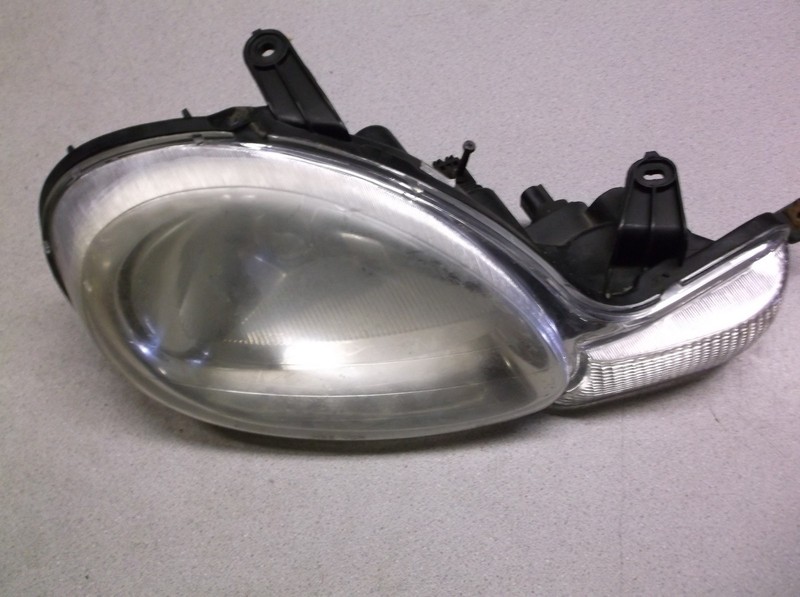 Right Headlight Assembly RH Lamp 30125190 CS079-B001R *FREE SHIPPING*