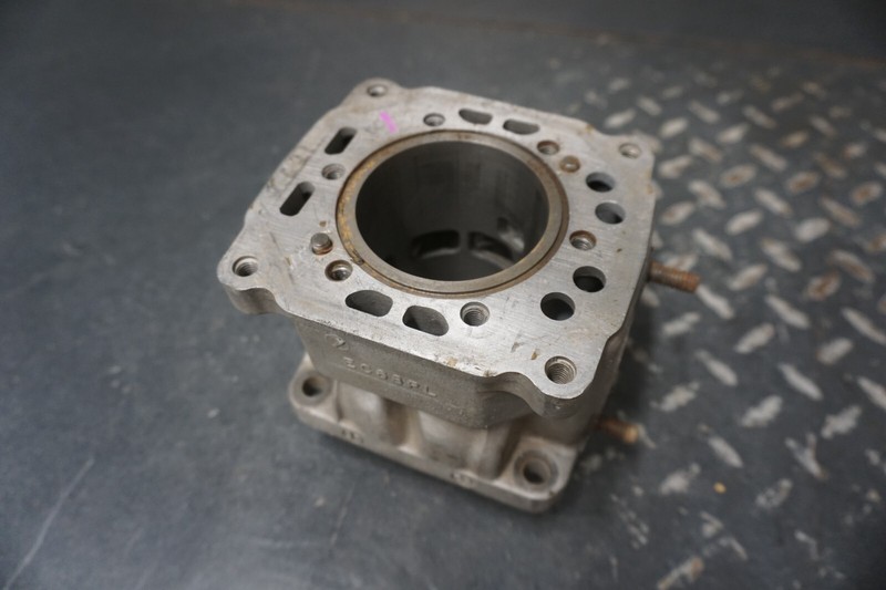 1996-1998 Polaris Ultra RMK SP SKS Touring 680 OEM Engine Cylinder Bore Jug