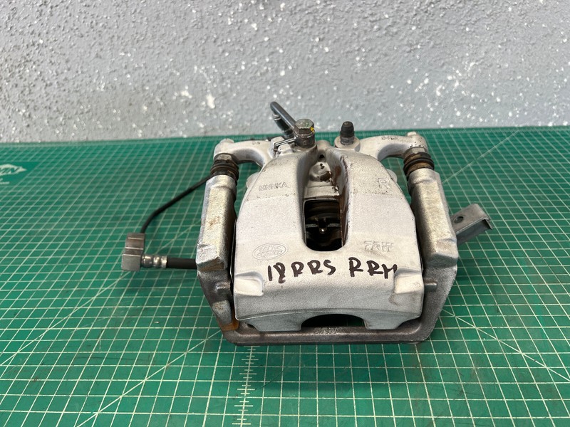 18-22 Range Rover L494 REAR RIGHT PASSENGER SIDE BRAKE CALIPER OEM