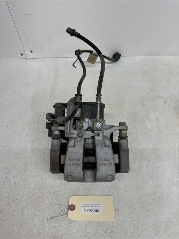 ⚡️TESLA 3 Y Performance Rear Left Brake Caliper W/ Pads 1044623-00-I 14062 S15