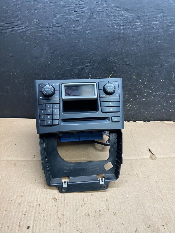 2003-2006 Volvo XC90 Center Dash Radio Screen Panel Bezel Y2508 DG