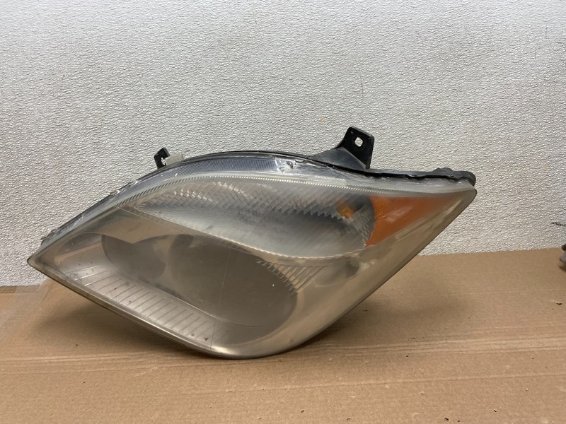 2007 to 2013 Mercedes Sprinter Headlight Left Driver Side Halogen Oem AB0983 DW