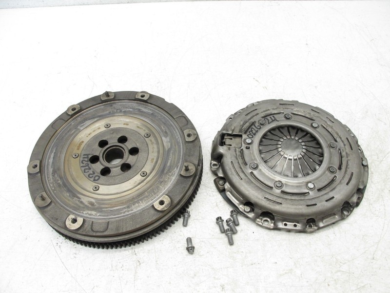 11-16 MINI COOPER S R58 R55 - R61 1.6 TURBO ENGINE CLUTCH FLYWHEEL SET OEM 02262
