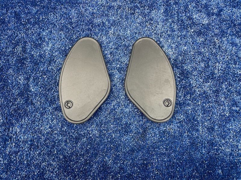 2016–2019 Buick Cascada Rear Tail Lamp Cover Set OEM 13390075 13390076