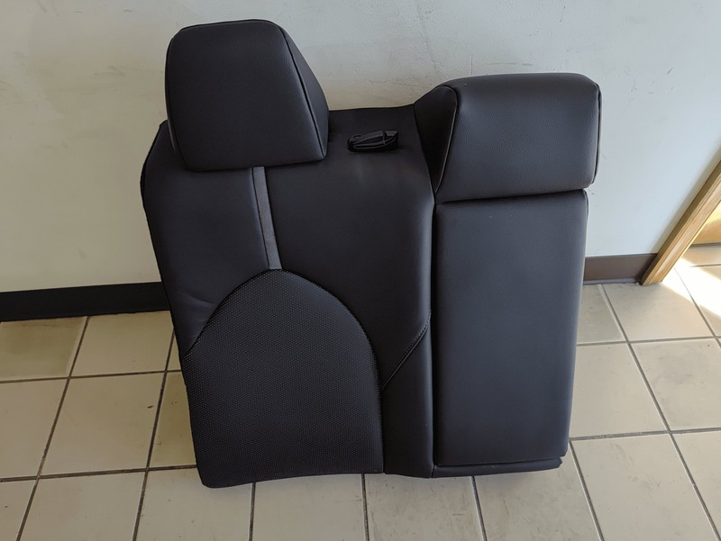 2019 Toyota Camry XSE Rear Passenger Side Seat Upper Leather Cushion OEM Black