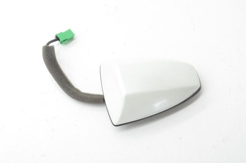 2017-2019 Nissan Titan 5.6L 4x4 White Bluetooth GPS Antenna 19BK40A