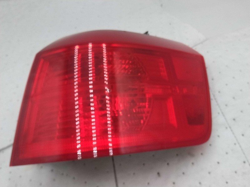 2017 GMC Terrain Right Tail Light Assembly Black 288589 OEM Used 131K Miles
