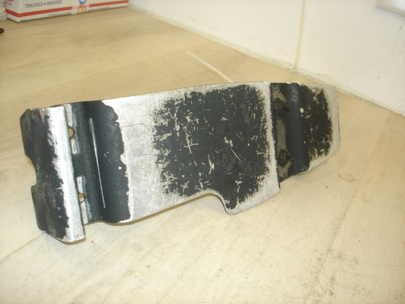 McCulloch pro mac 800 bottom plate & rear bolt READ ADchainsaw part bin 735