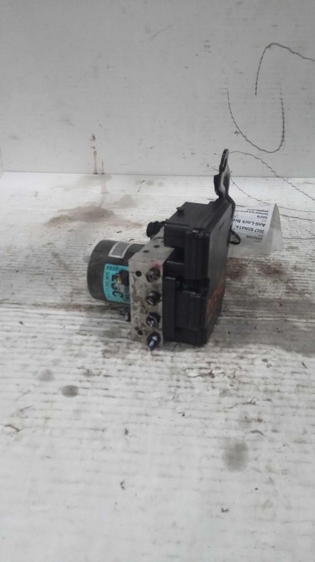 2017 Hyundai Sonata ABS Pump & Motor Assembly OEM 58920C2200 95000 Miles