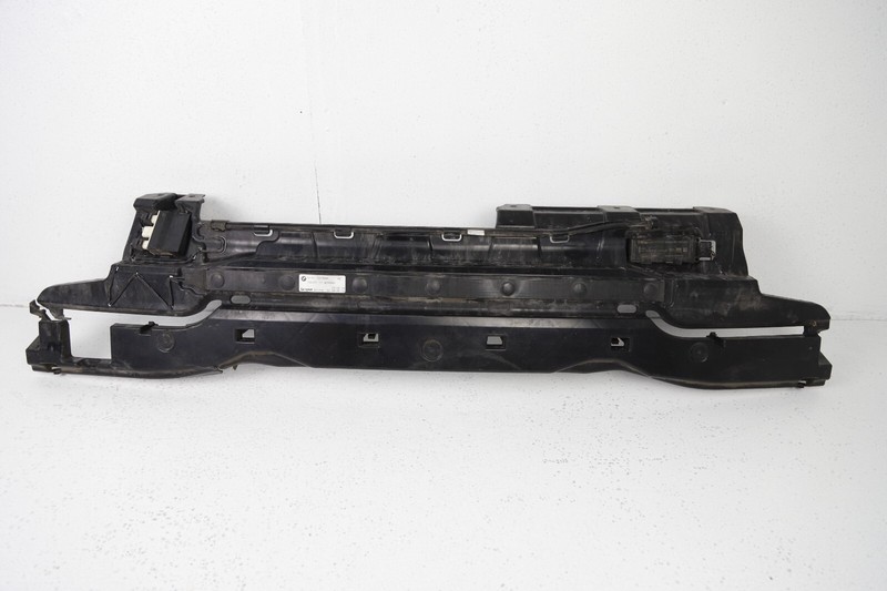 11-13 BMW F10 528I 535I 550I REAR CENTER BUMPER BRACKET SMART OPENER SENSORS