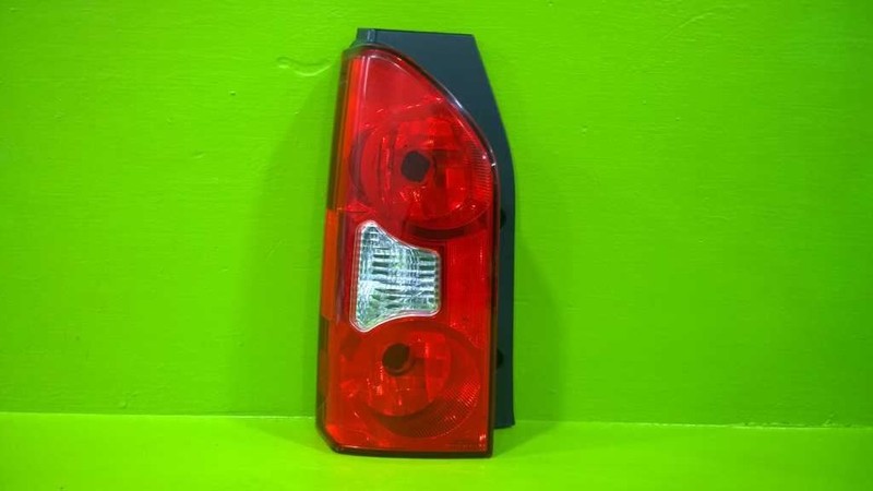 05 06 07 08 09 10 11 12 13 14 15 XTERRA DRIVER LEFT TAILLIGHT LAMP OEM 2731-31