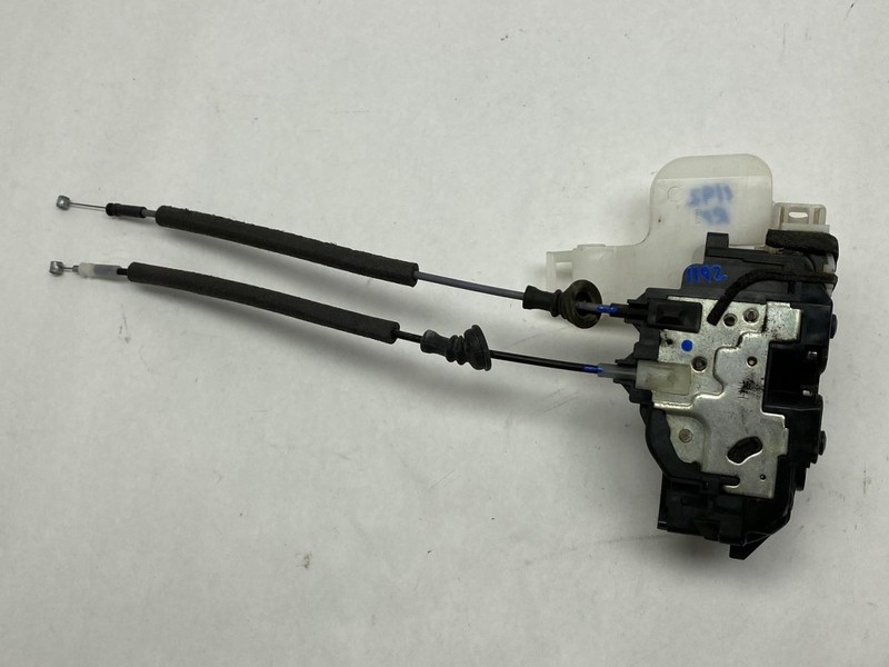 Right Passenger Front Door Latch Lock Actuator 2007-2010 Hyundai Elantra Sedan