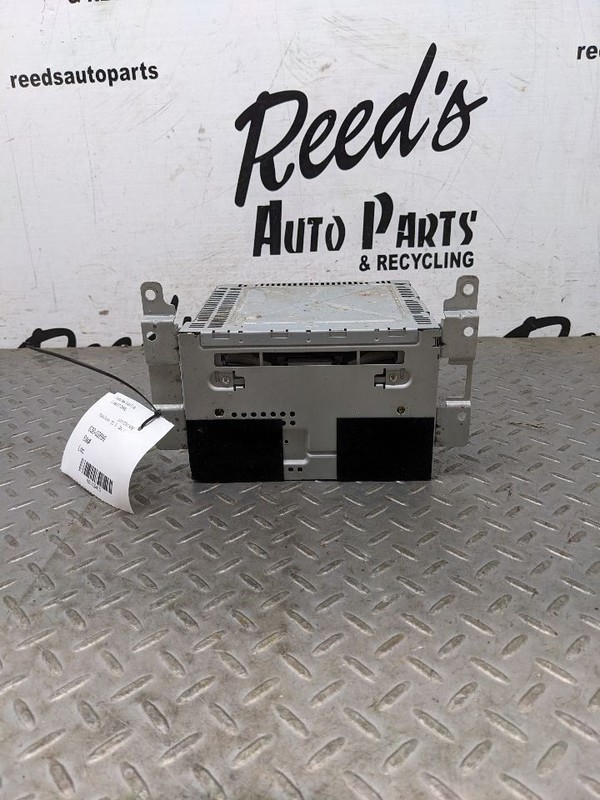 Audio Equipment Radio Receiver AM-FM-CD-MP3 Fits 11-12 ESCAPE 1159415