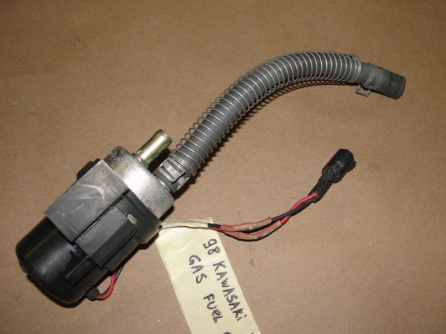 98 KAWASAKI ZX 900 C GAS FUEL PUMP ZX900 ZX9