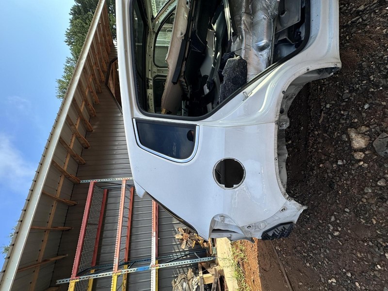 2009-2018 VOLKSWAGEN VW TIGUAN REAR RIGHT SIDE BODY QUARTER PANEL WHITE OEM