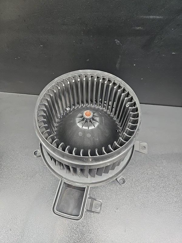 2014-2020 MASERATI GHIBLI SQ4 FRONT A/C HEATER BLOWER MOTOR FAN OEM