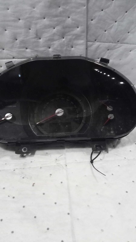 2014 KIA Sportage Speedometer Gauge OEM Red 940313W040 102K Miles