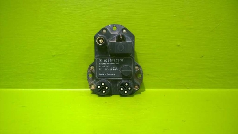 88 300SEL IGNITION MODULE OEM 3900-13