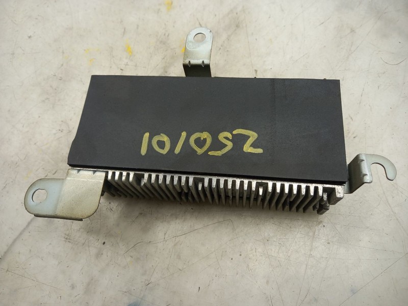 90 91 92 93 94 LEXUS LS400 AMPLIFIER AUDIO RADIO 86280-50010