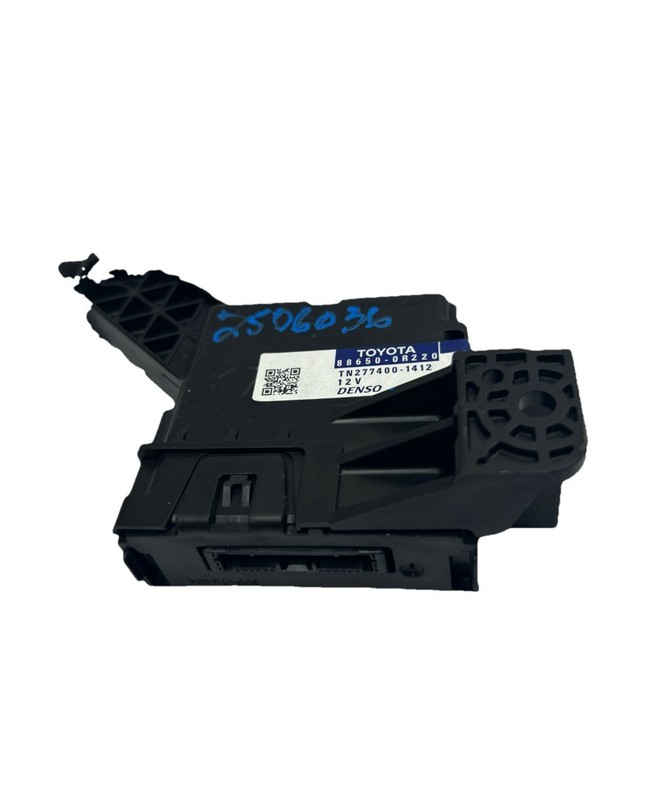 2016 2017 2018 Toyota Rav-4 climate control module temperature unit assembly